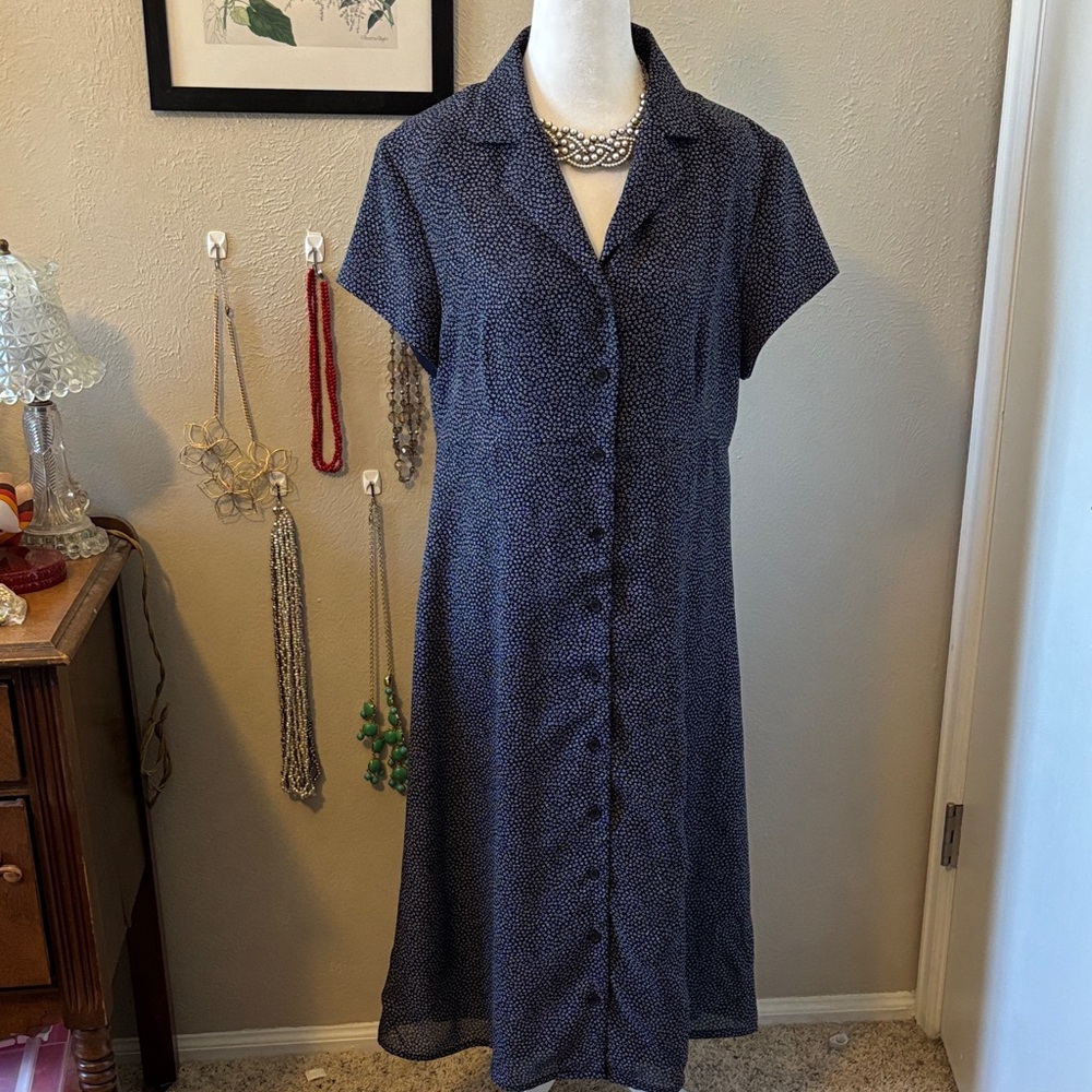 Clear out!!! Charming Navy Blue Ditsy Button-Up Dress size 12